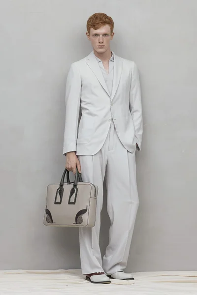 Look 24